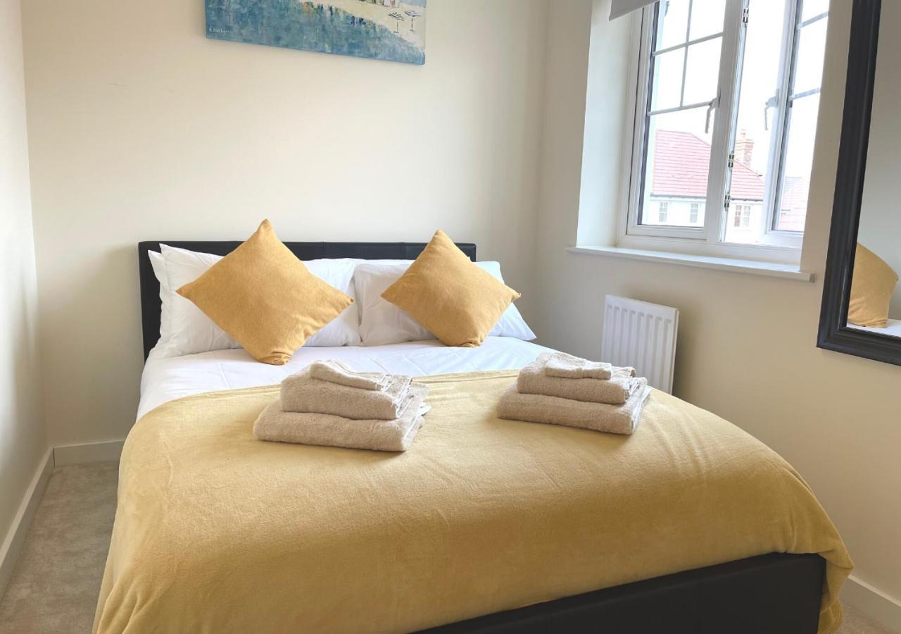 Ashford Holiday Home Sleeps 6 Free Parking Wifi Willesborough Exterior photo